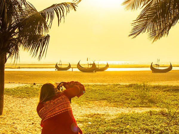 TravelRebel Testing the new canon EOS R in Bangladesh