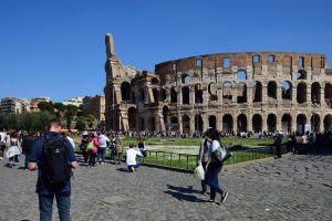 Selfiesticks at Colosseum Rome