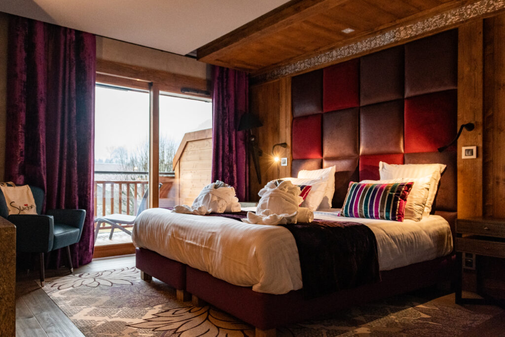 Luxueus hotel in het centrum van Samoëns, Frankrijk. Hotel Alexane met prachtige kamers met charlante karakter van een typisch Alpenhotel