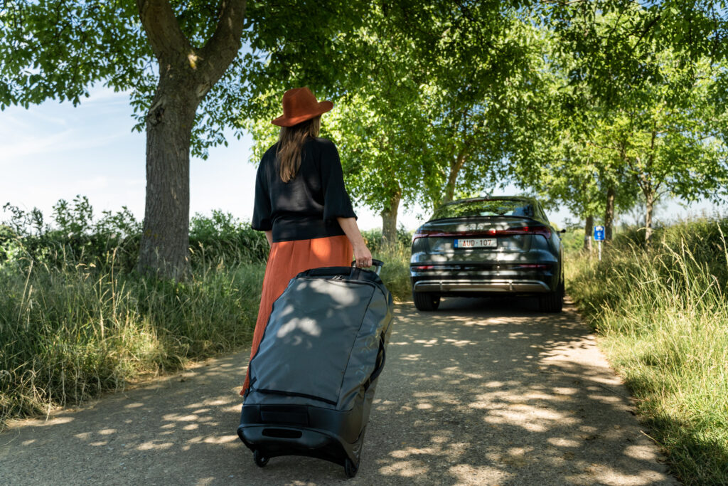 Osprey en Audi e-tron sportback sustainable