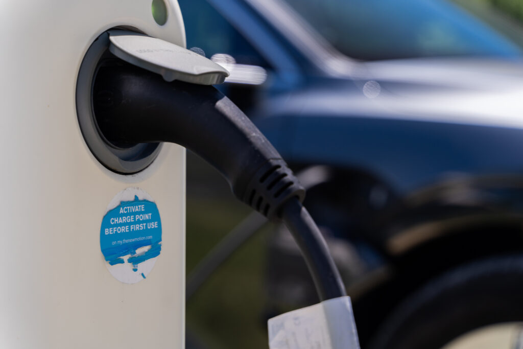 Charging your electric car with solar energy